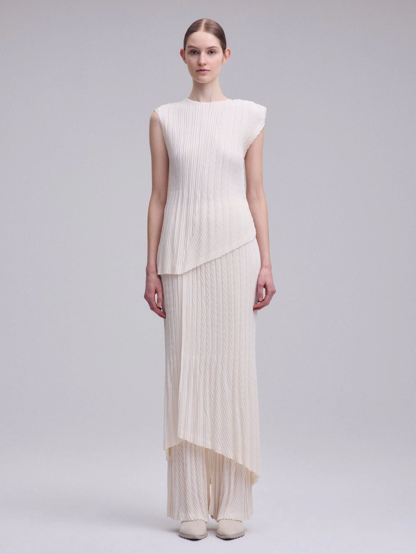 Unfurling Pleats Blouse - Off White