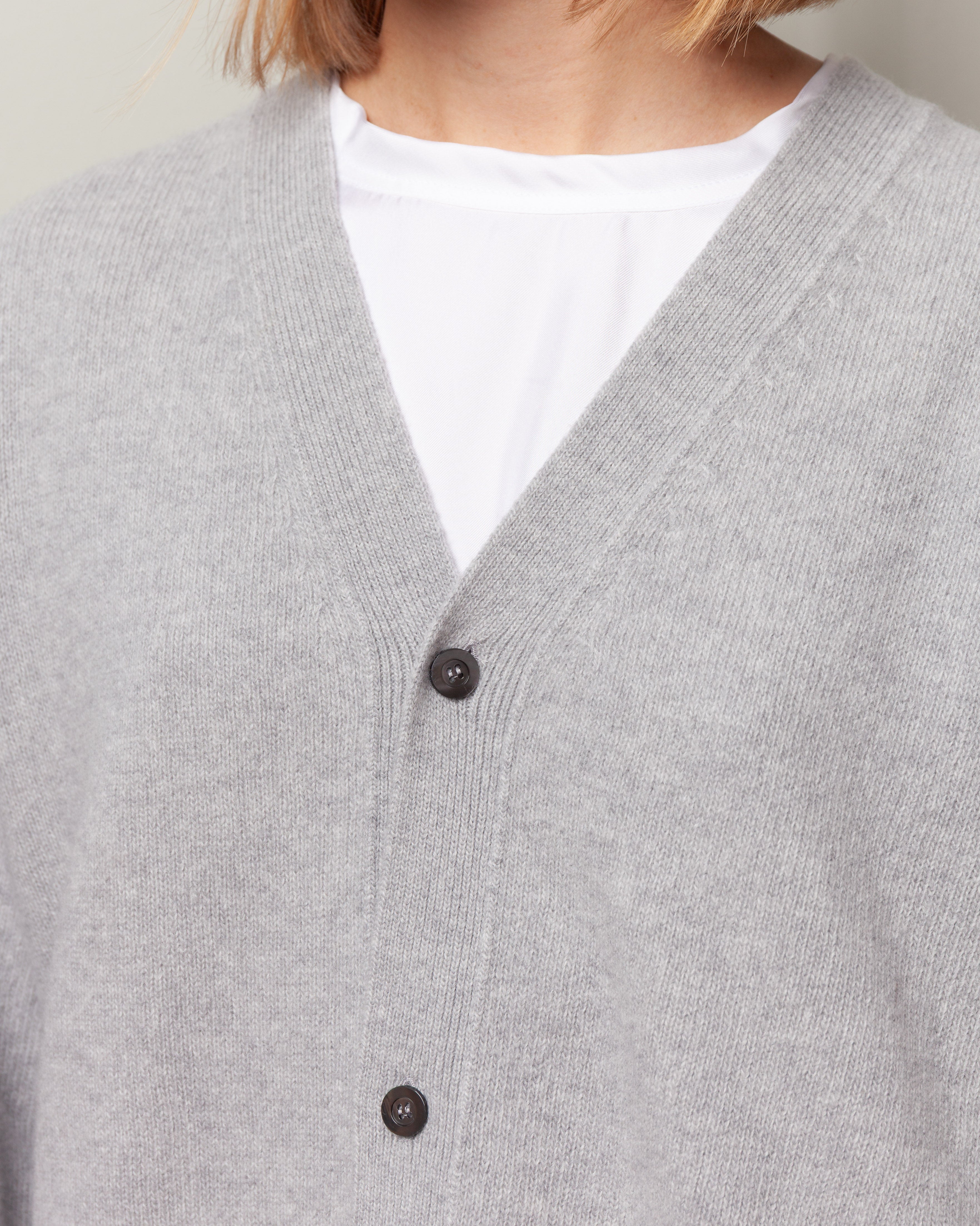 Mabuse Seamless V-Neck Cardigan - Light Grey Melange