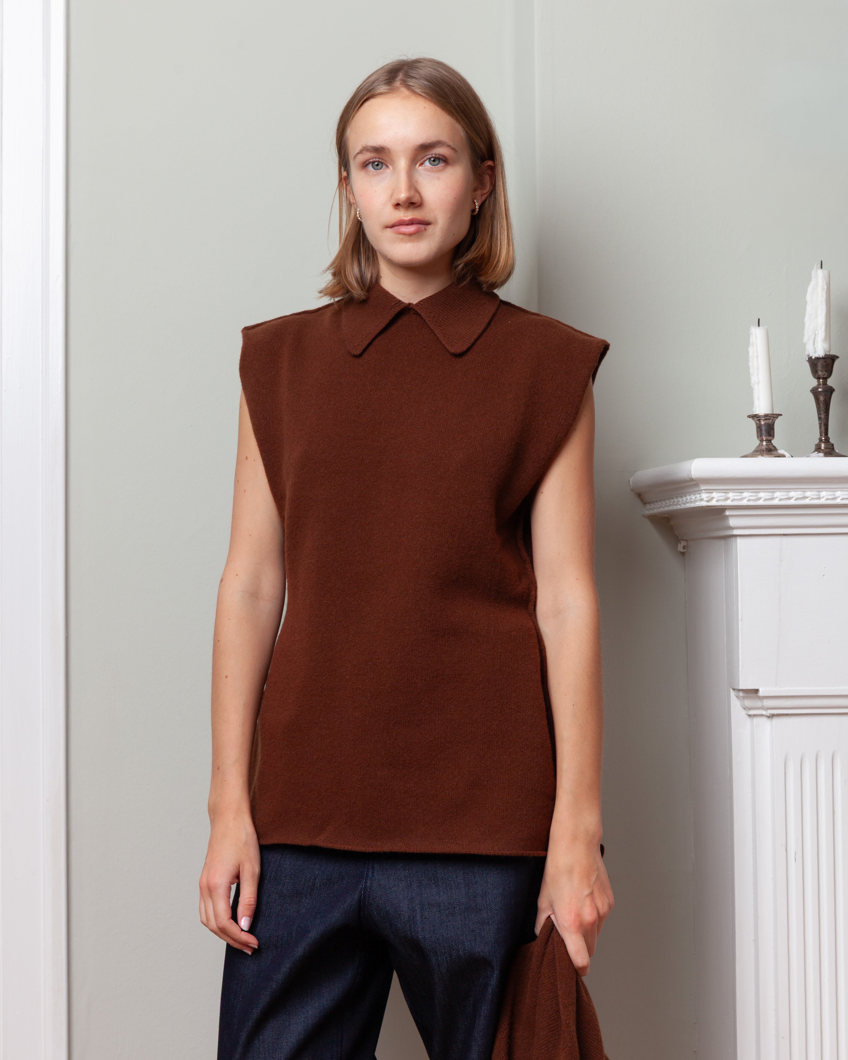 May Sleeveless Waisted Pull - Chestnut