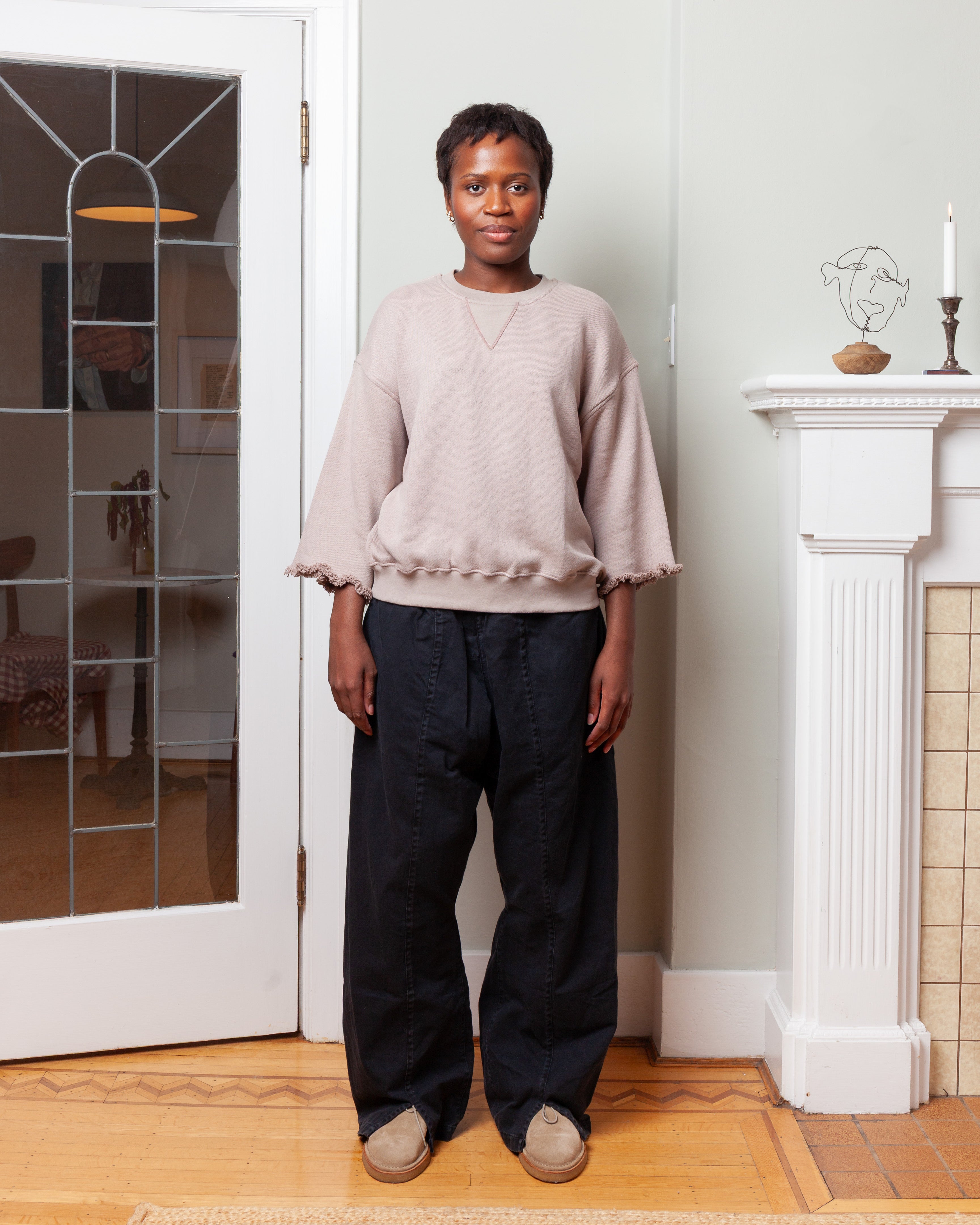 Crew Neck Raw 3/4 Sleeve Sweater - Gray