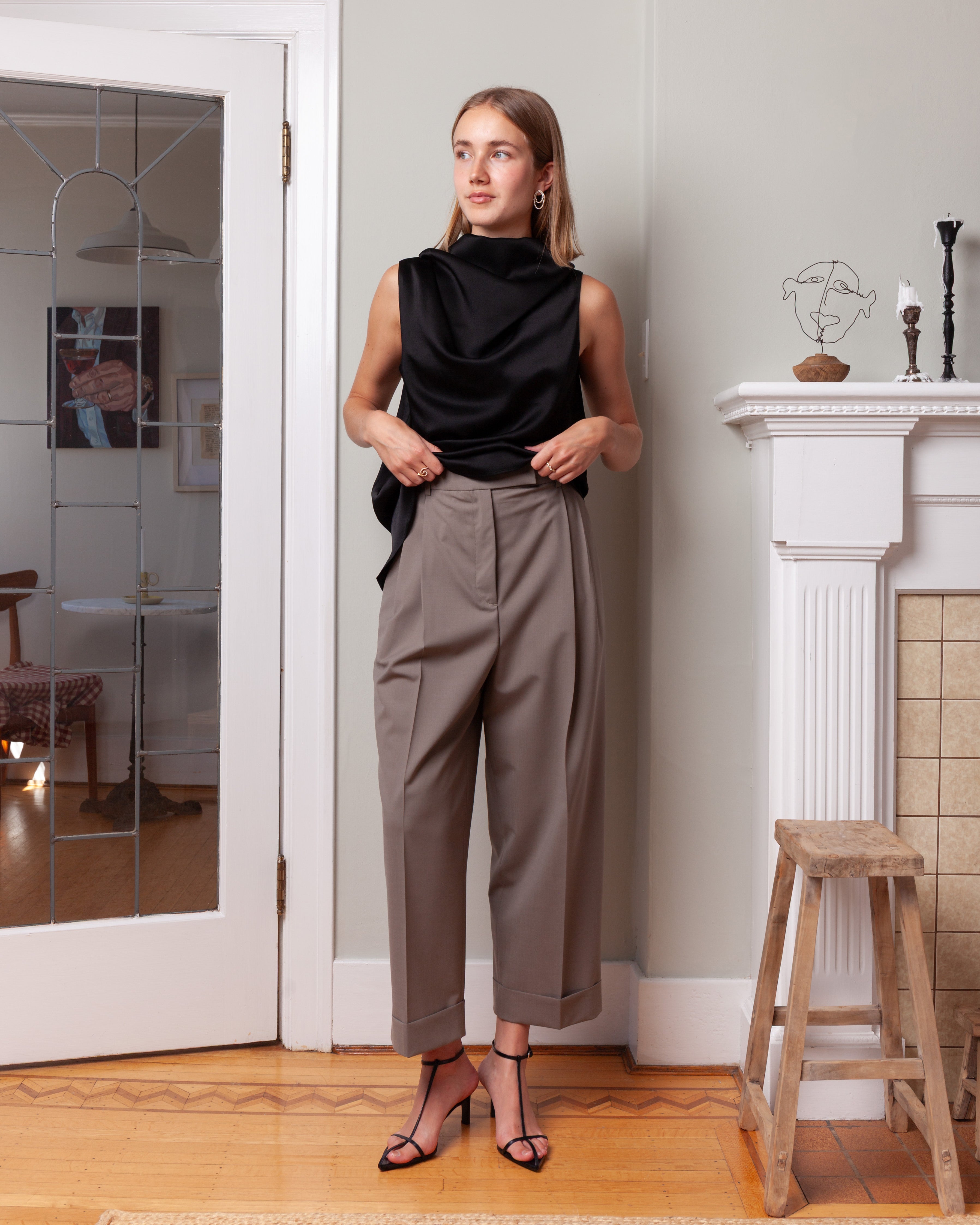 High Waist Turn-Up Trousers - Taupe
