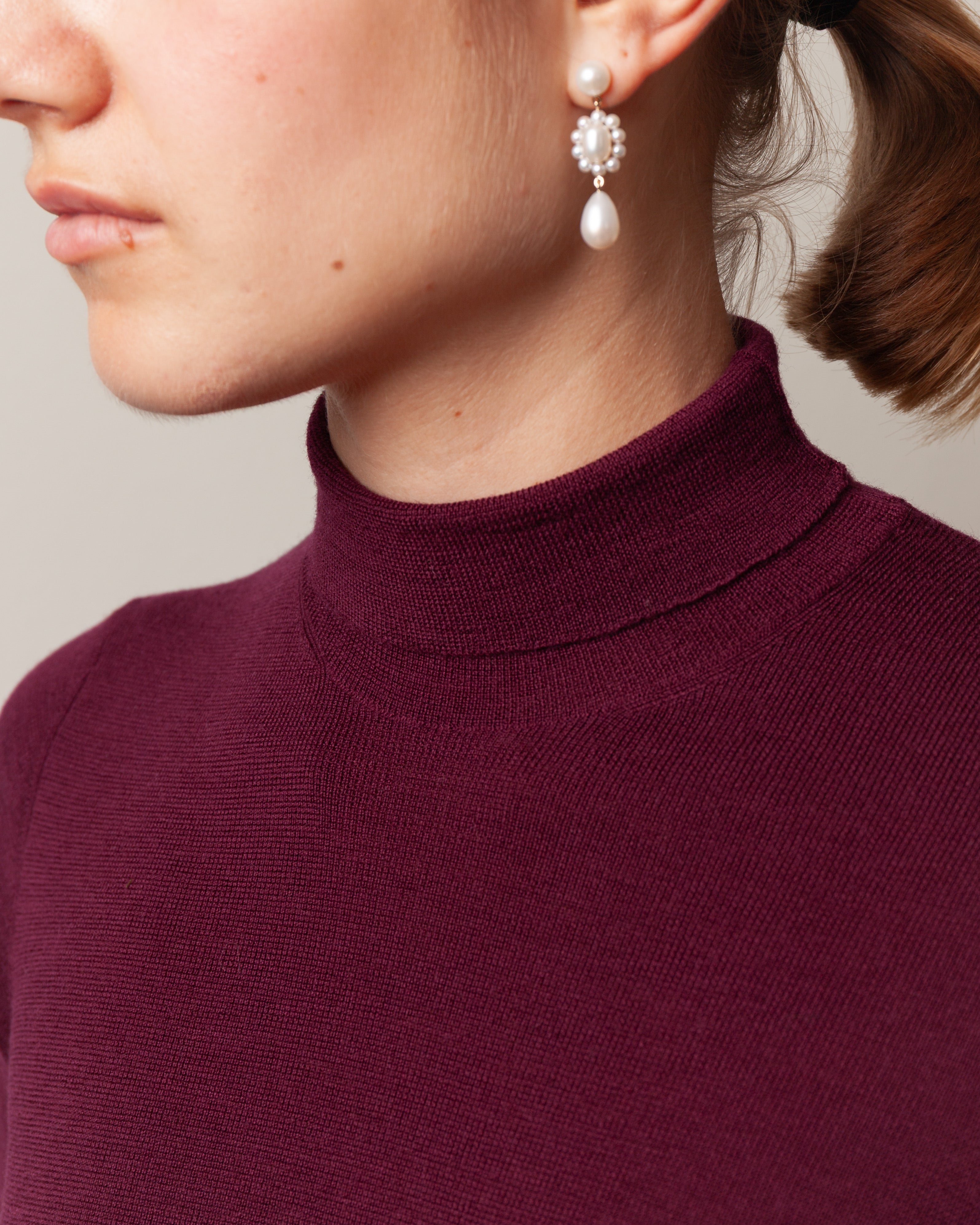 Ribbed Wool Turtleneck Sweater - Burgundy