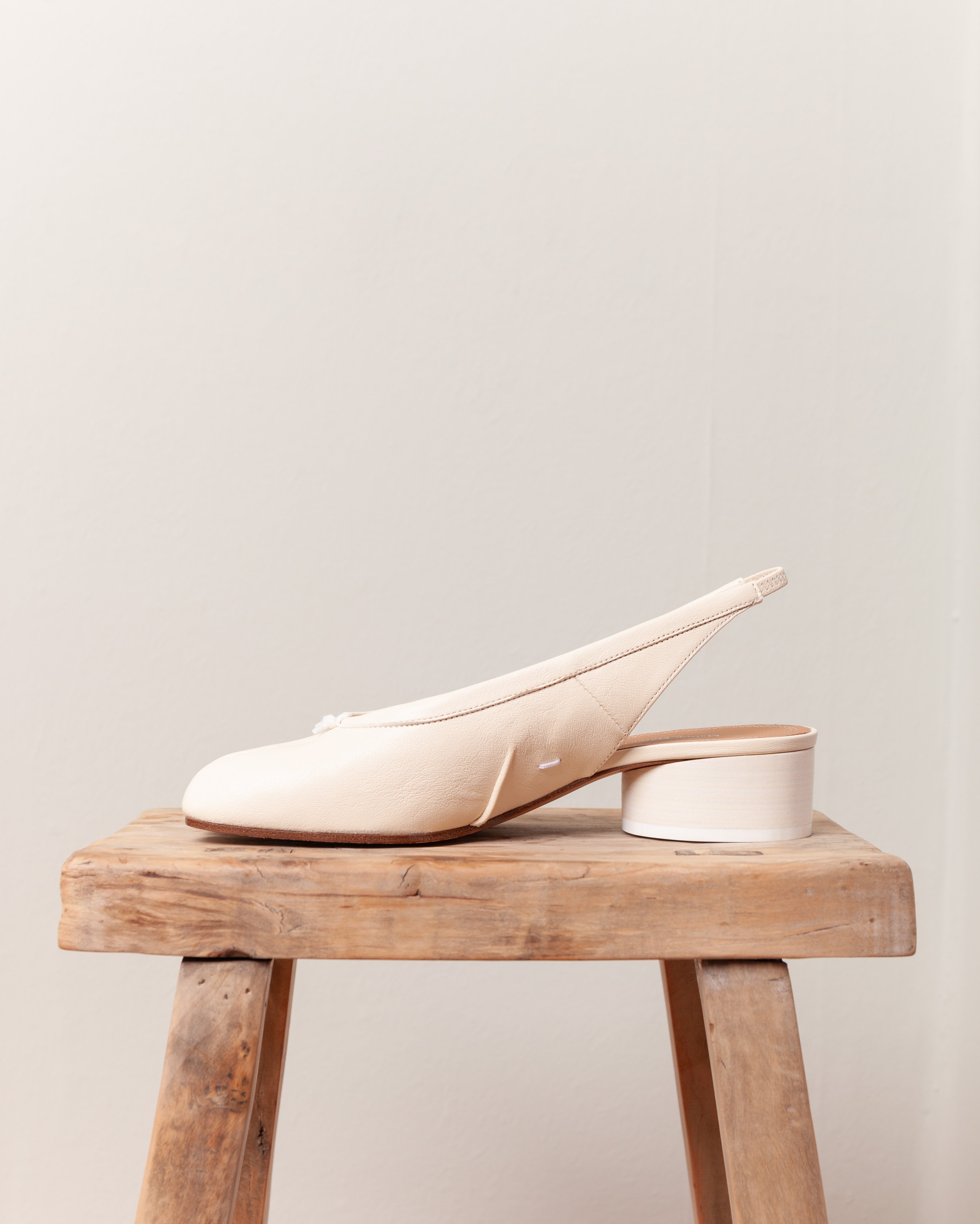 Maison Margiela-Tabi New Ballerina Slingback - White-Shoes-Boboli-Vancouver-Canada