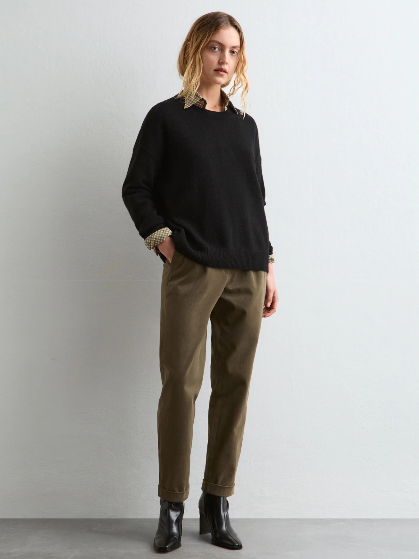 Massimo Alba-Francesca Round Neck Wool Sweater - Nero-Sweaters-Boboli-Vancouver-Canada
