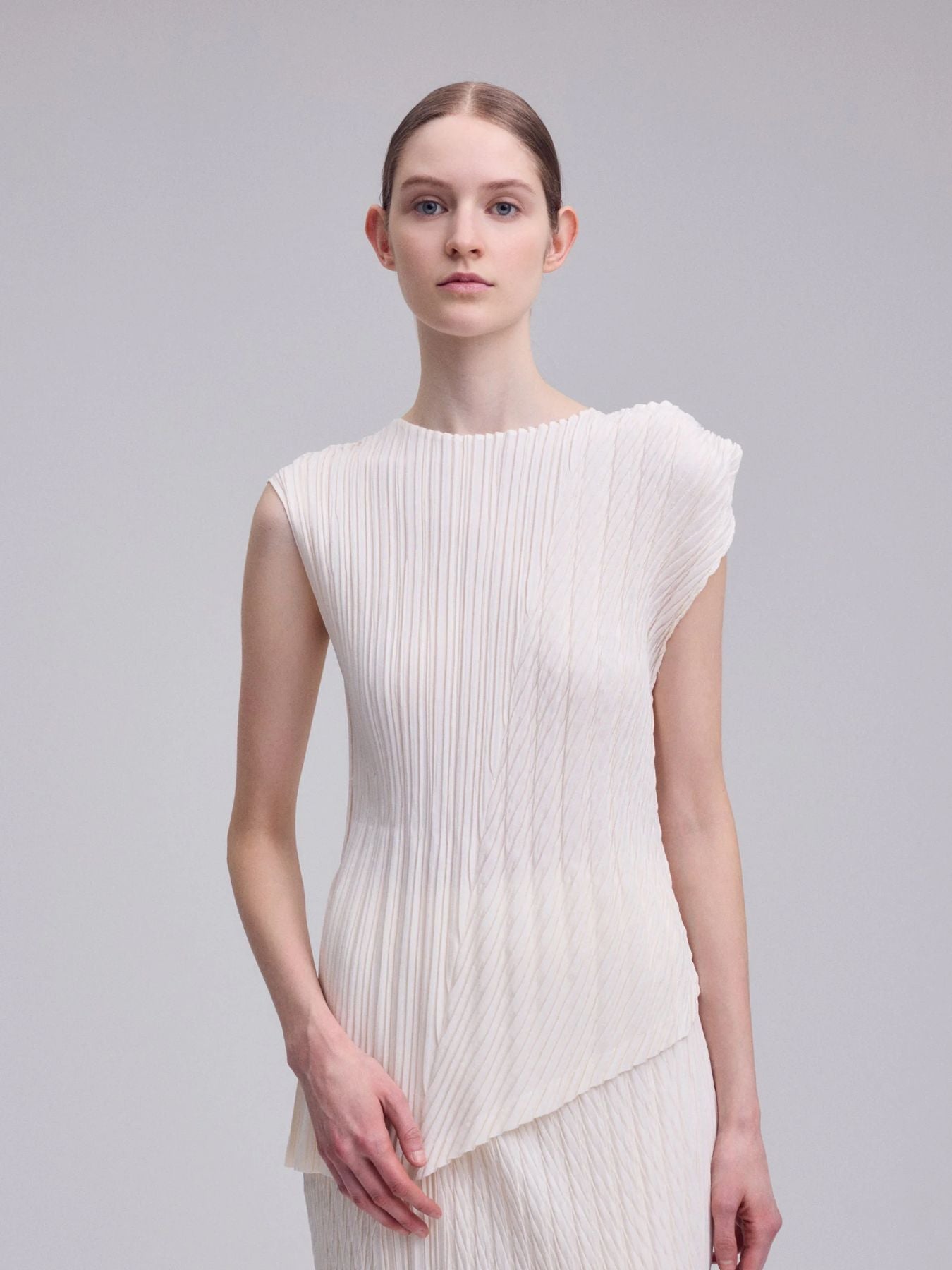 Unfurling Pleats Blouse - Off White