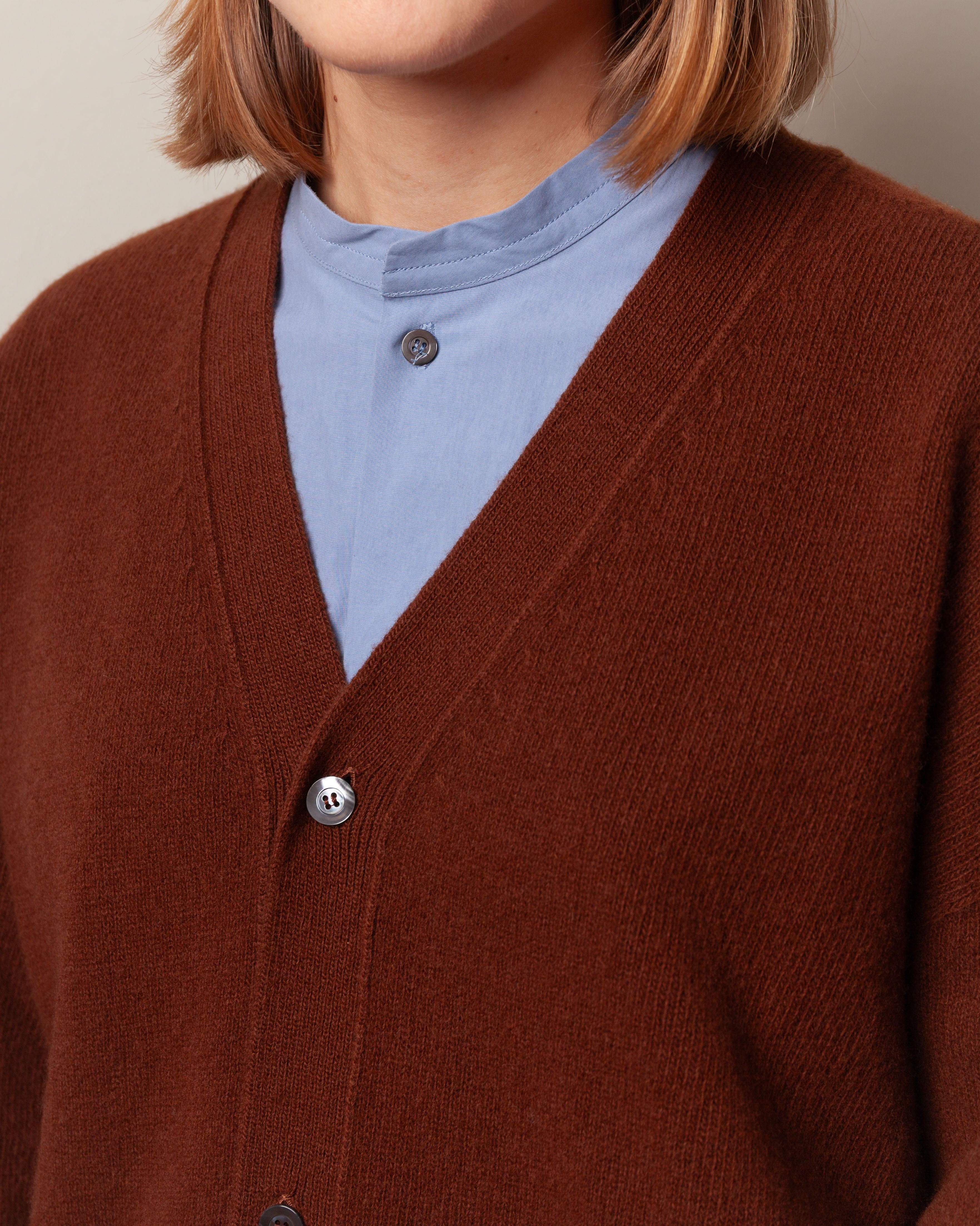 Mabuse Seamless V-Neck Cardigan - Chestnut