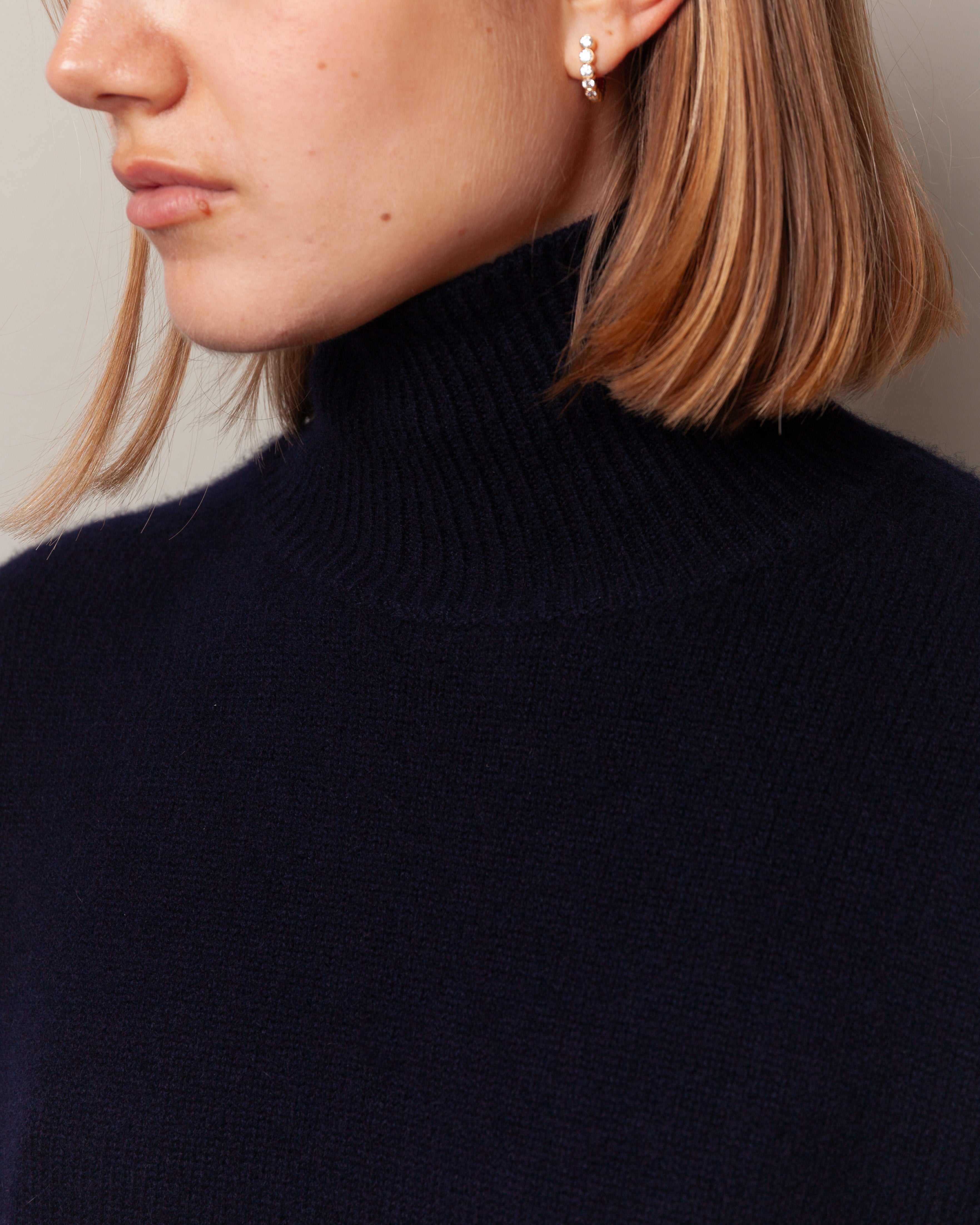 Maddox High Neck Pullover - Midnight