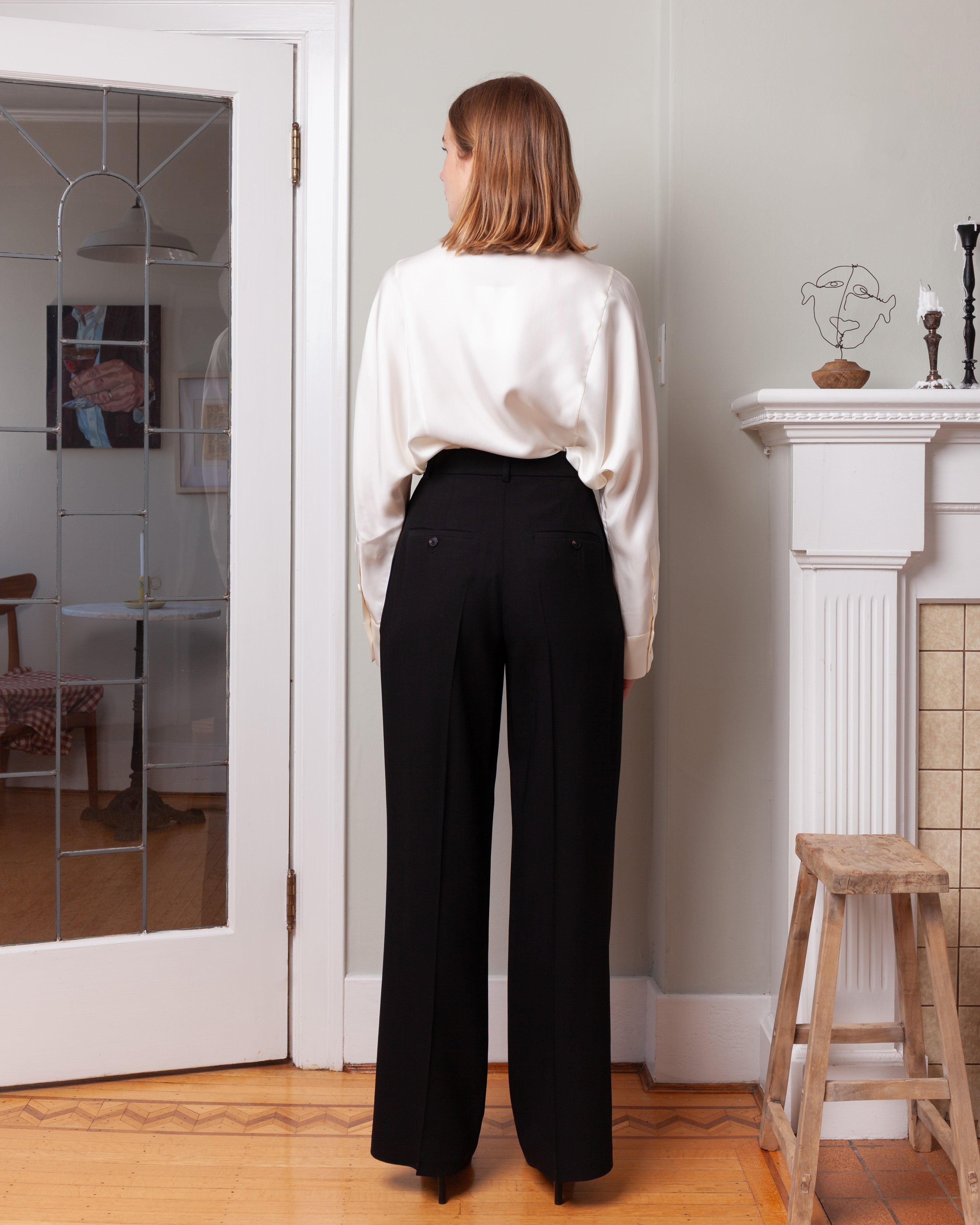 Mid-Waisted Pleated Trousers - Black