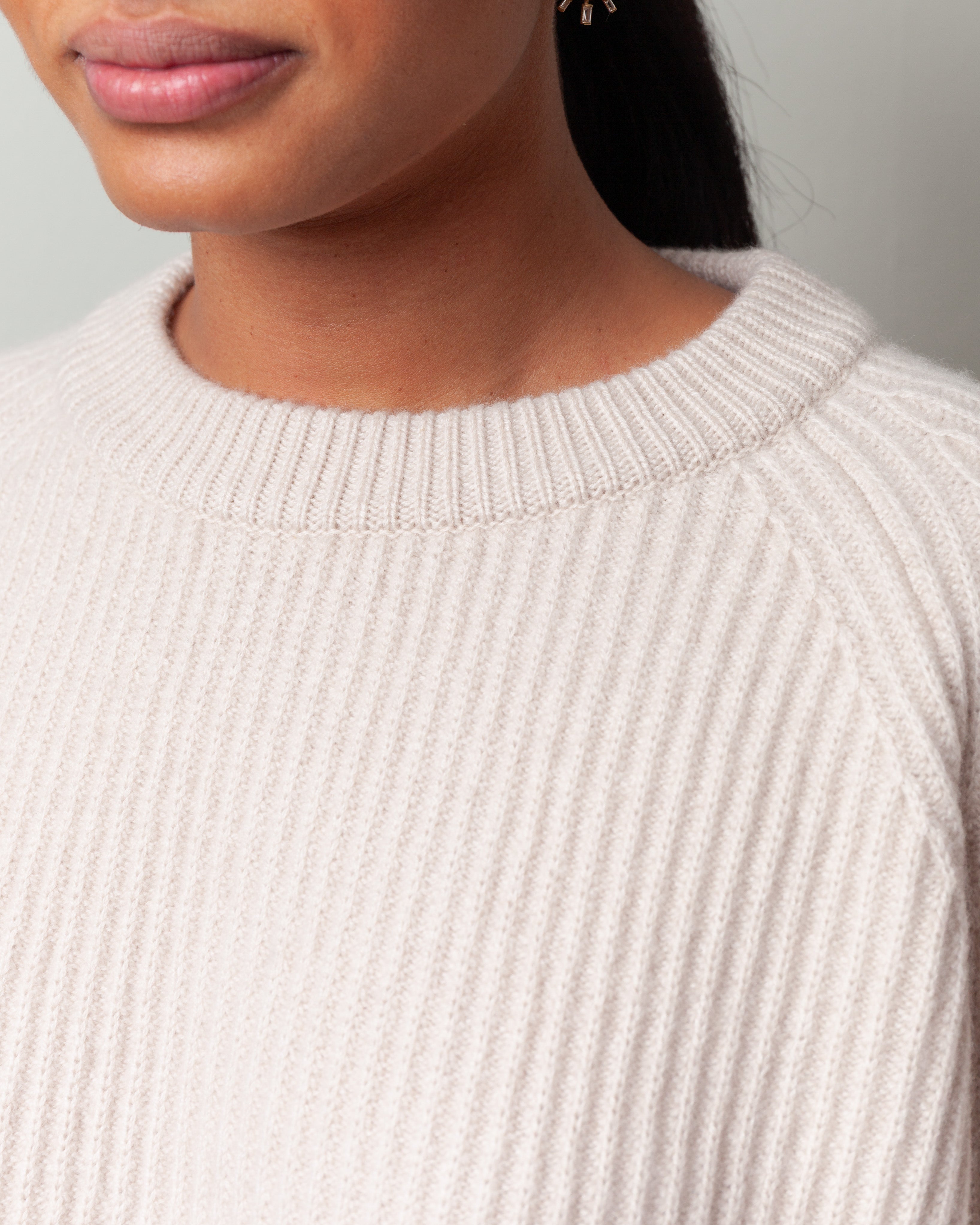 Crew Neck Ribbed Raglan Sweater - Oatmeal