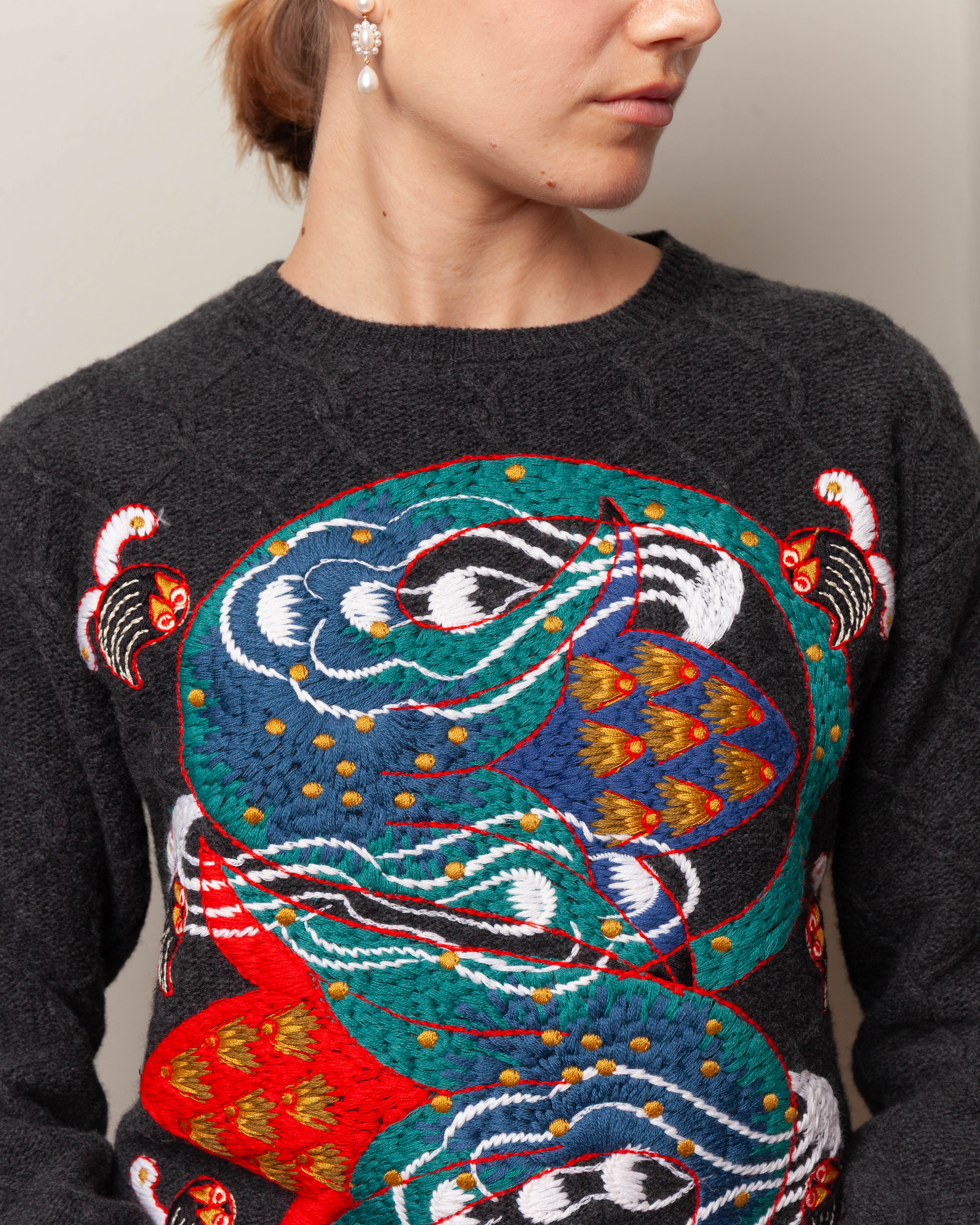 Wool Cropped Crewneck Sweater w/Embroidery - Dark Grey/Multi