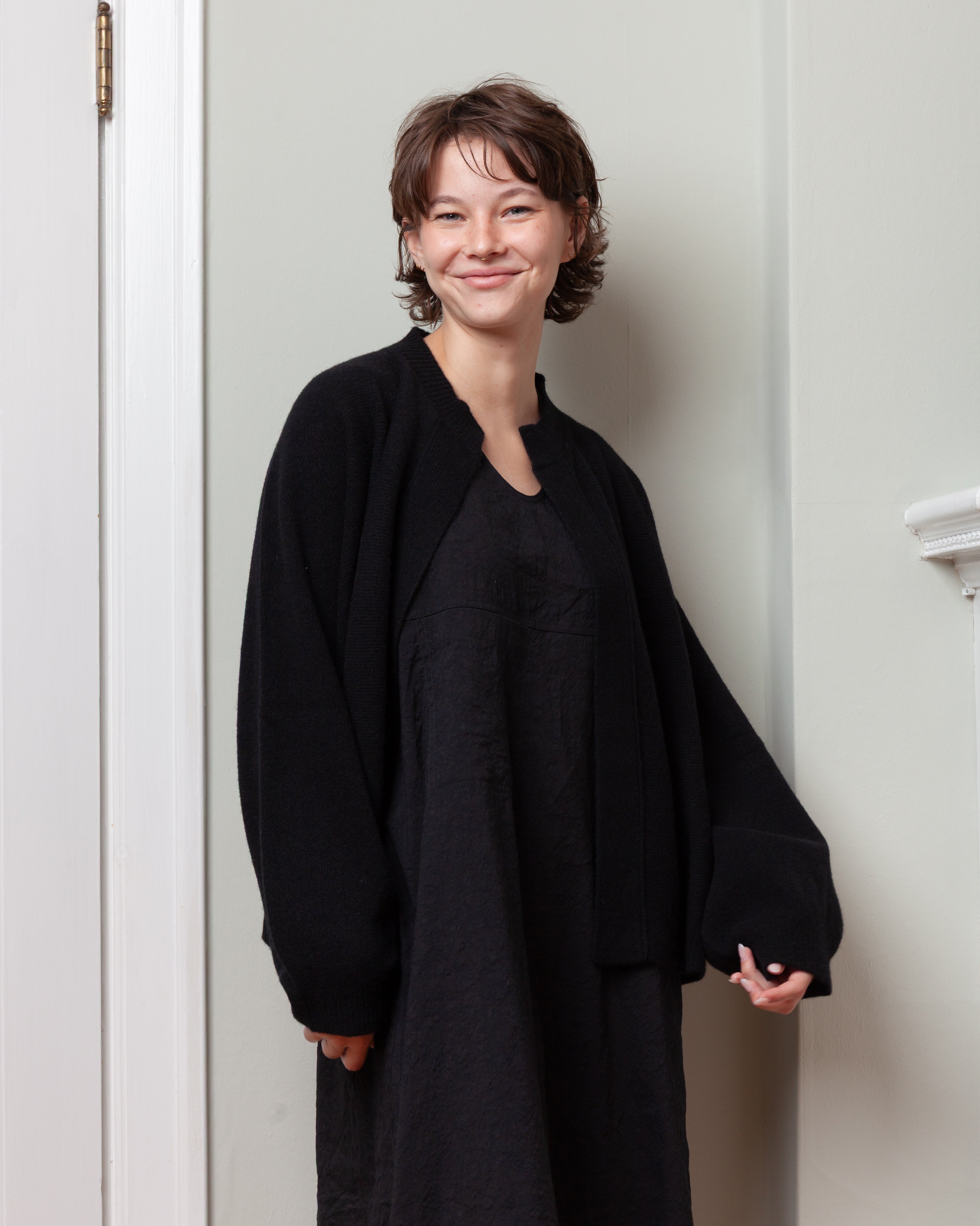 Oversized Cardigan Crewneck - Black