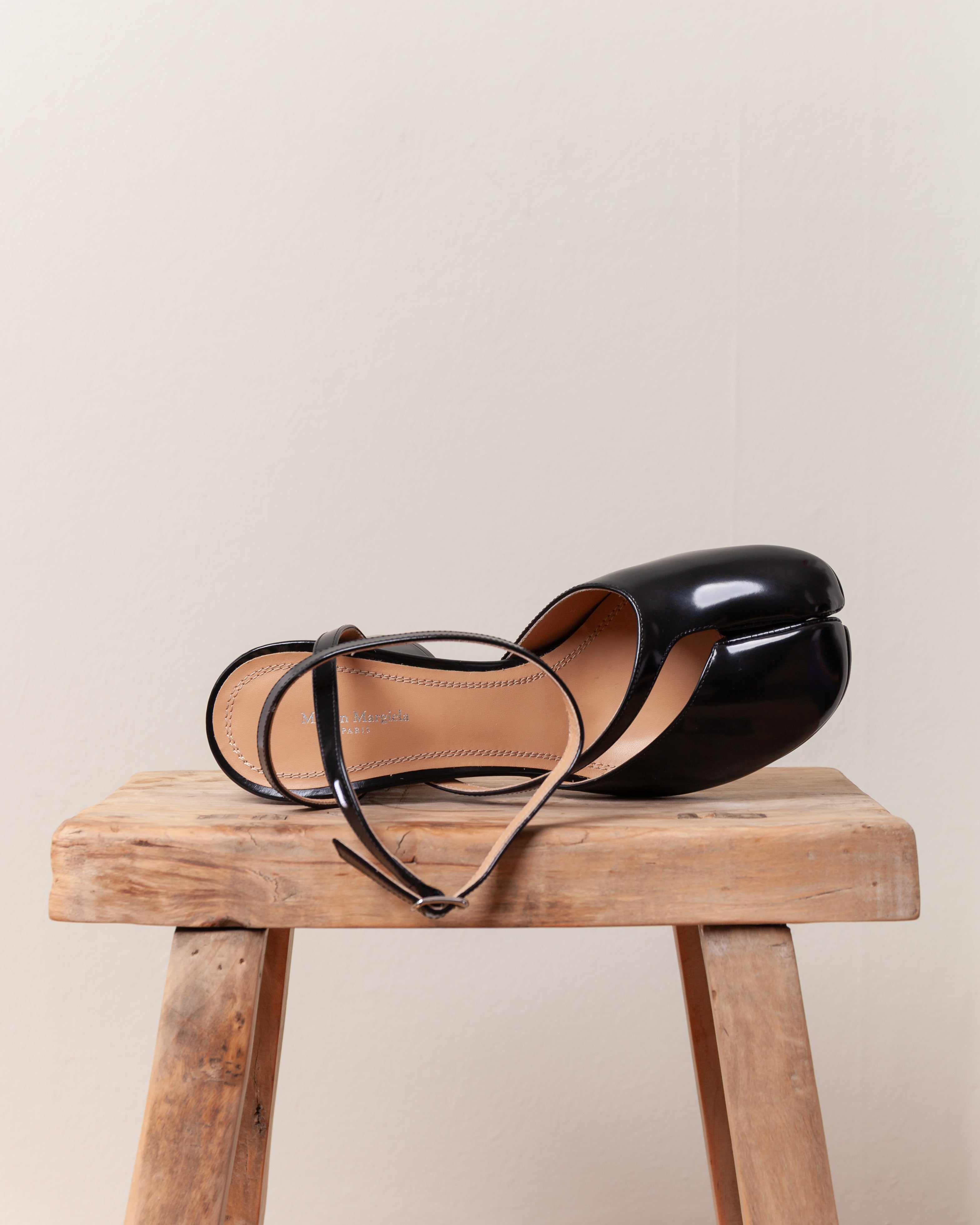 Maison Margiela-Tabi Sandal Pump - Black-Shoes-Boboli-Vancouver-Canada