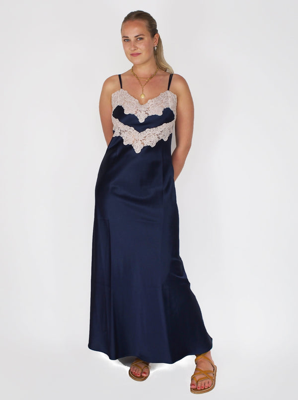 Esmeralda - Navy Blue