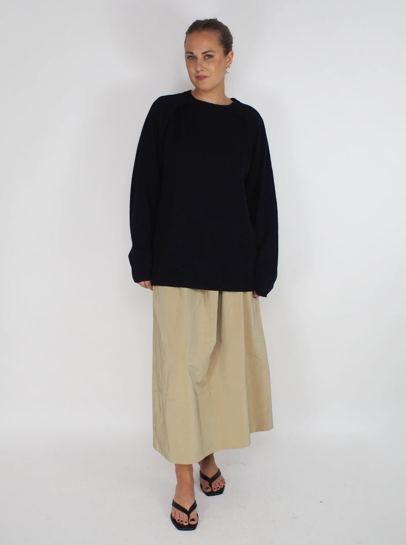 Feather Weight Cashmere Cocoon - Black